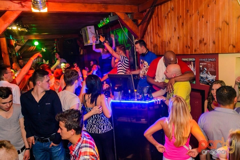Party With Dj Wallas, Mc Dizzy & Bozsek Márk,
