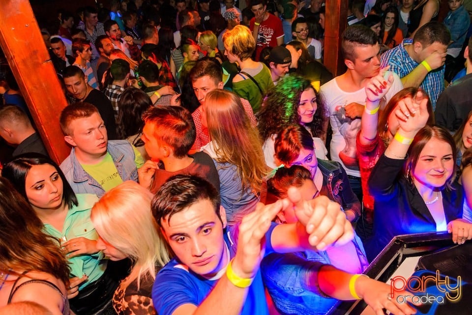 Party With Dj Wallas, Mc Dizzy & Bozsek Márk,