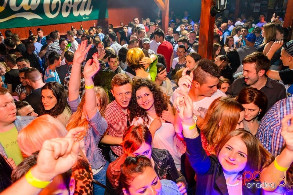 Party With Dj Wallas, Mc Dizzy & Bozsek Márk,