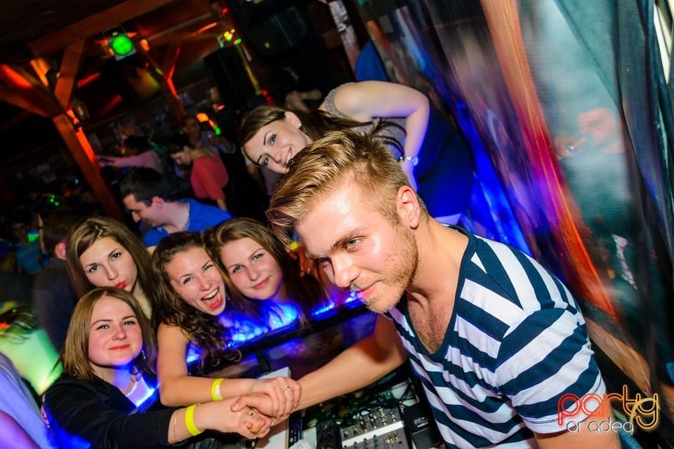 Party With Dj Wallas, Mc Dizzy & Bozsek Márk,