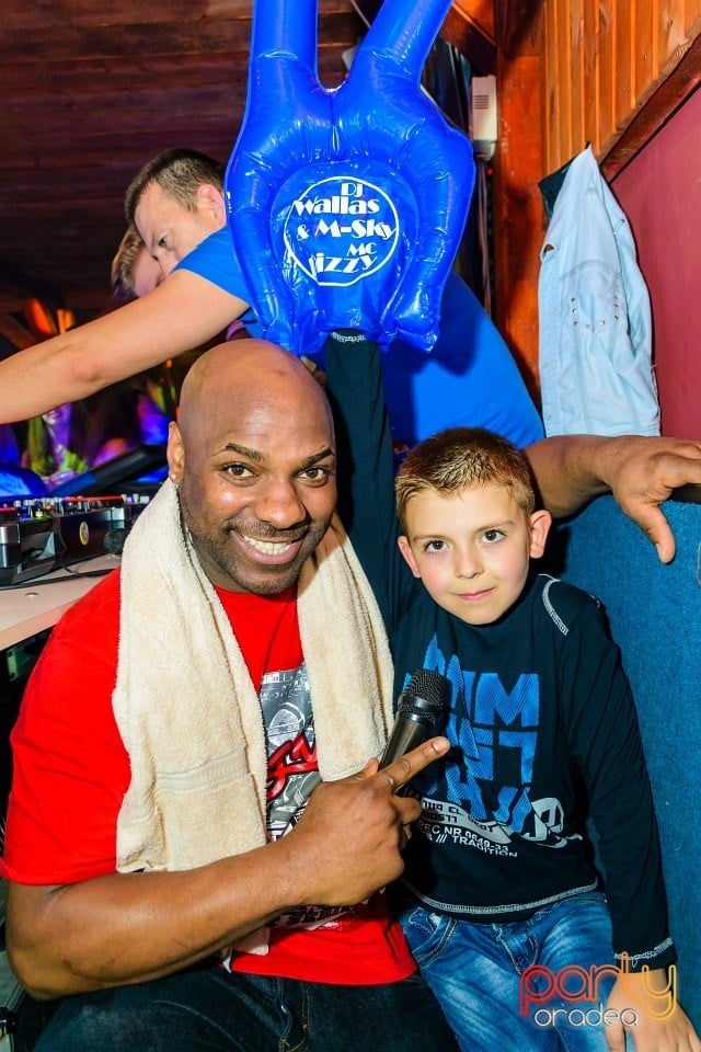 Party With Dj Wallas, Mc Dizzy & Bozsek Márk,