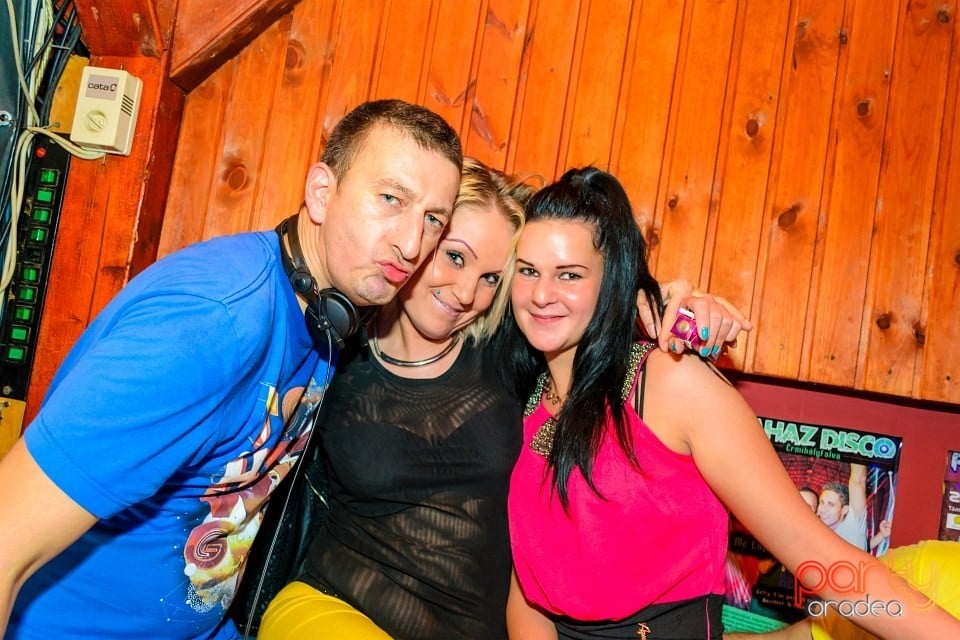 Party With Dj Wallas, Mc Dizzy & Bozsek Márk, 