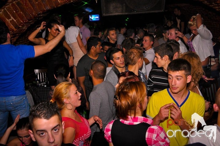 Pe ringul de dans din Escape, 