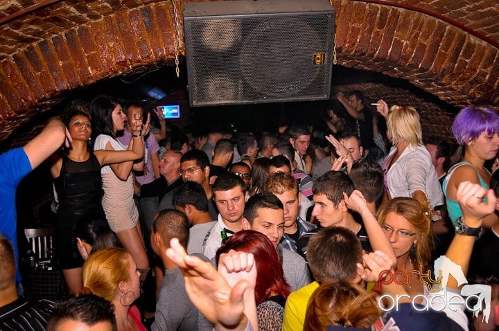 Pe ringul de dans din Escape, 