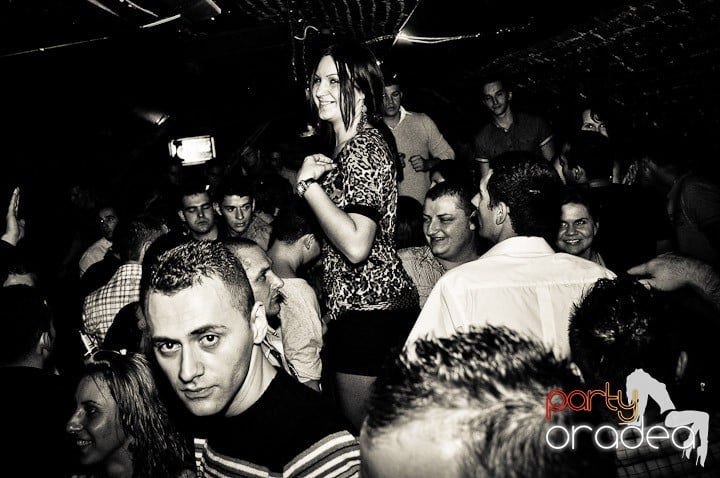 Pe ringul de dans din Escape, 