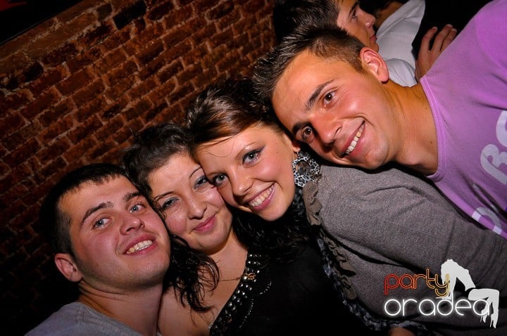 Pe ringul de dans din Escape, 