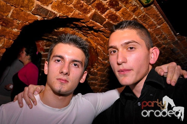 Pe ringul de dans din Escape, 