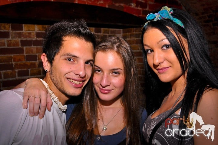 Pe ringul de dans din Escape, 