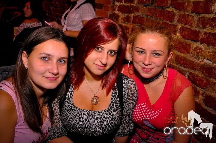 Pe ringul de dans din Escape, 