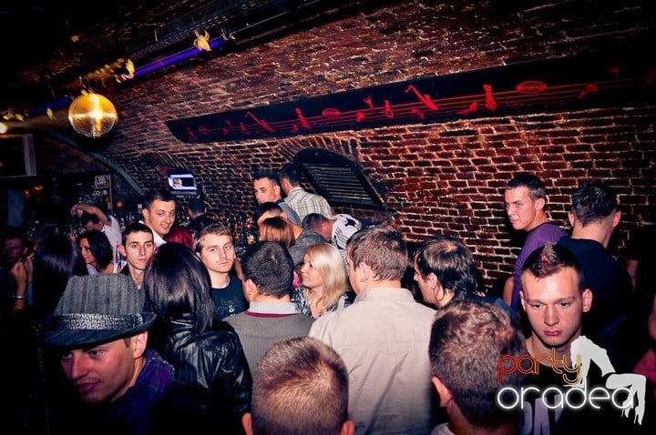 Pe ringul de dans din Escape, 