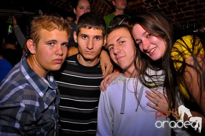 Pe ringul de dans din Escape, 