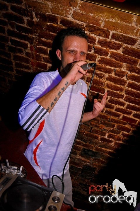 Pe ringul de dans din Escape, 