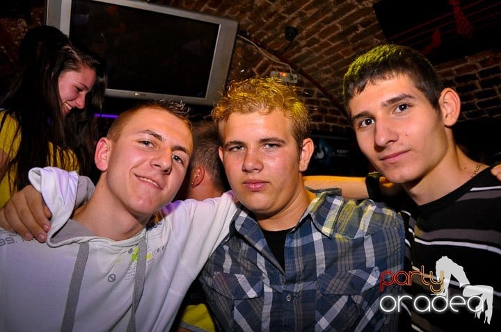 Pe ringul de dans din Escape, 