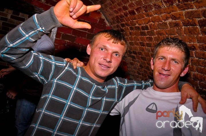 Pe ringul de dans din Escape, 