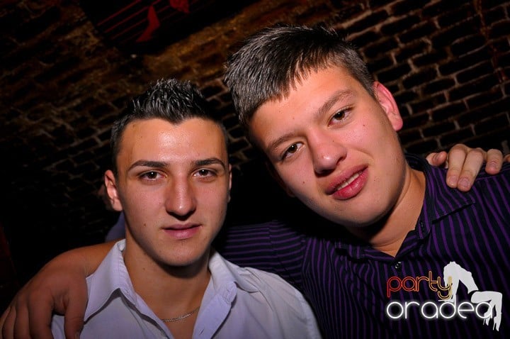 Pe ringul de dans din Escape, 