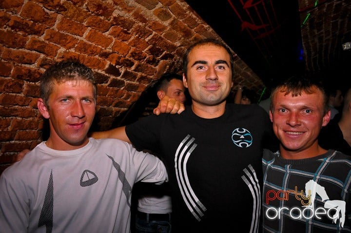 Pe ringul de dans din Escape, 