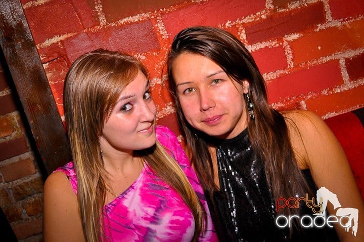 Pe ringul de dans din Escape, 