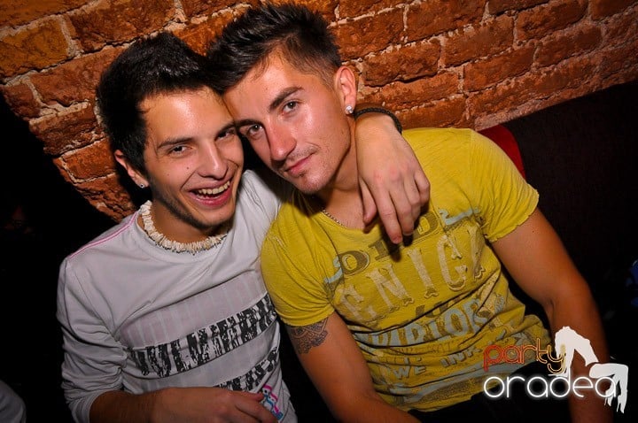 Pe ringul de dans din Escape, 