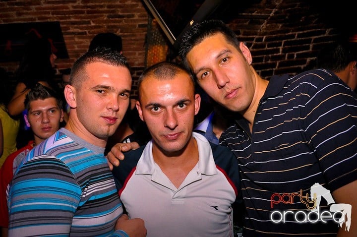 Pe ringul de dans din Escape, 