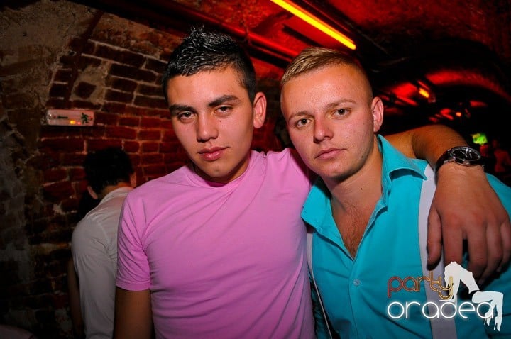 Pe ringul de dans din Escape, 