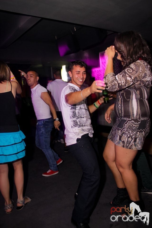 Pedro de la Oradea în Club Life, 