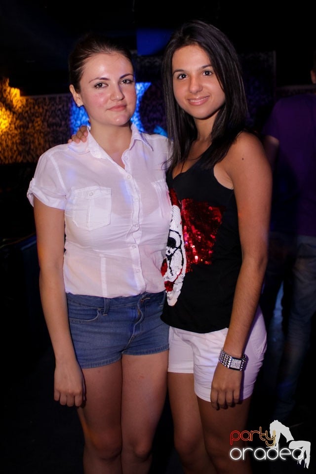 Pedro de la Oradea în Club Life, 