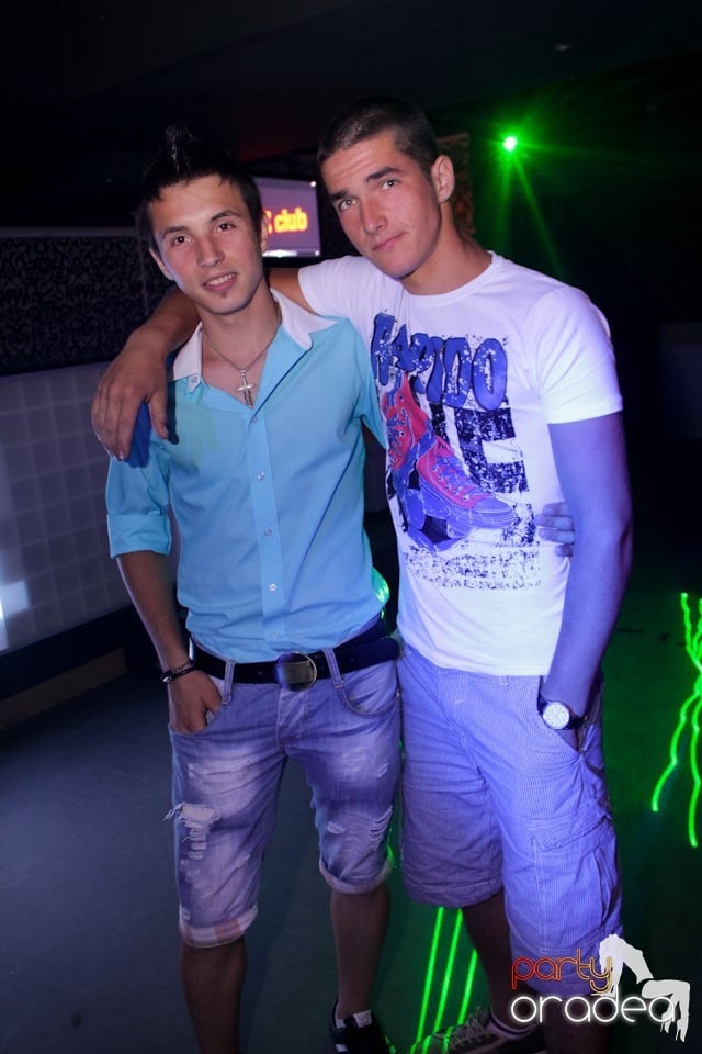 Pedro de la Oradea în Club Life, 