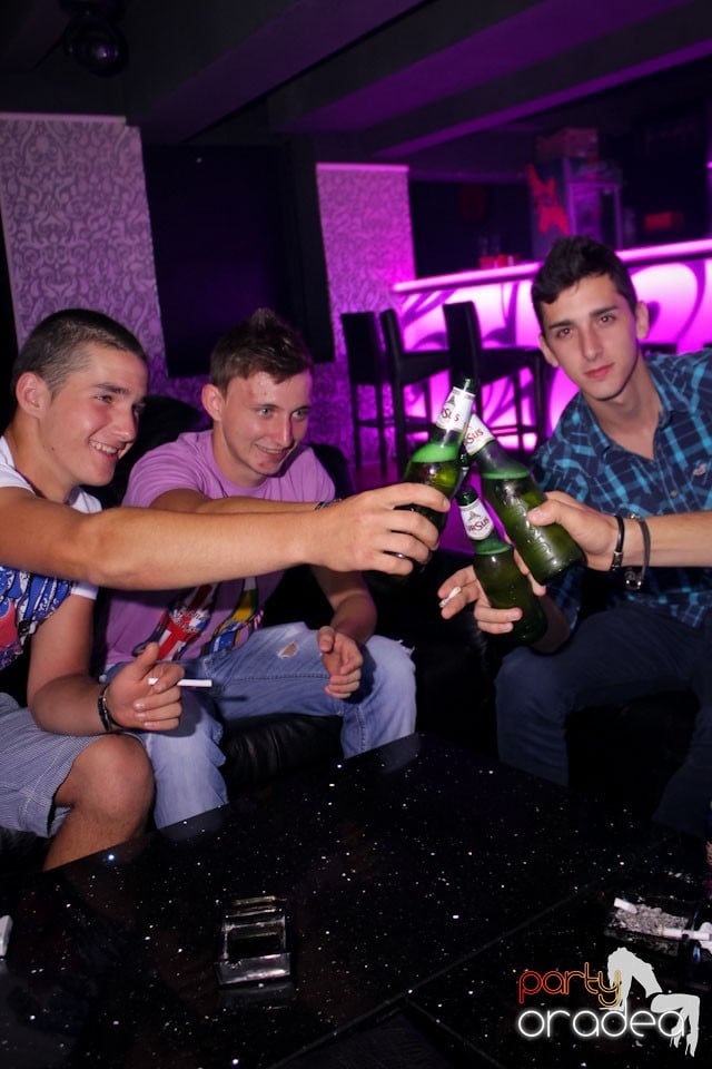 Pedro de la Oradea în Club Life, 