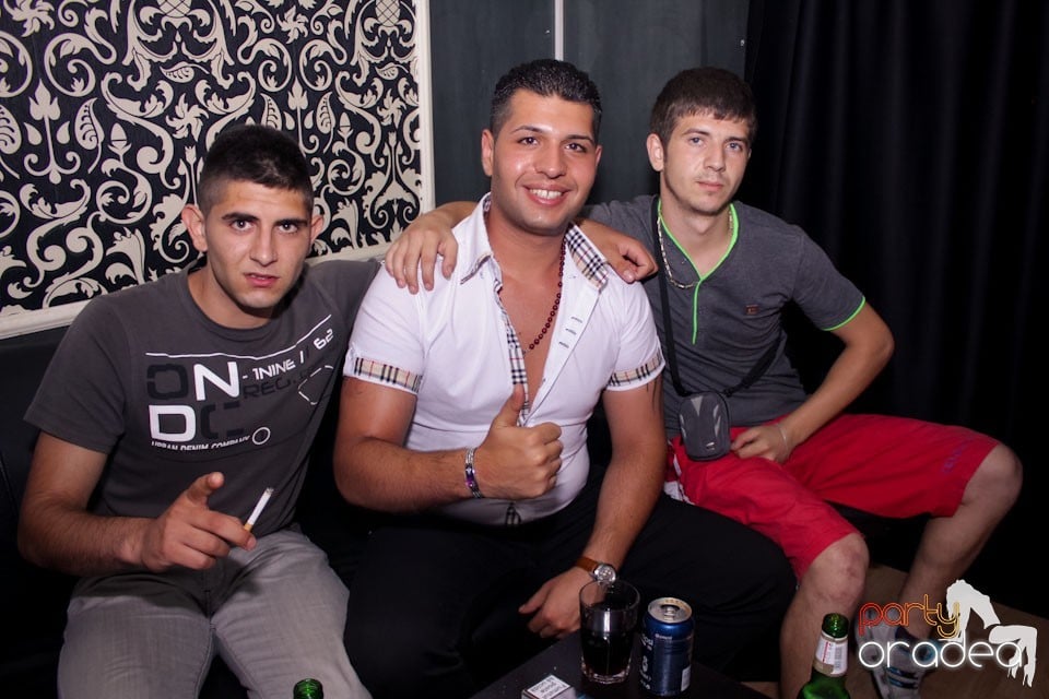 Pedro de la Oradea în Club Life, 