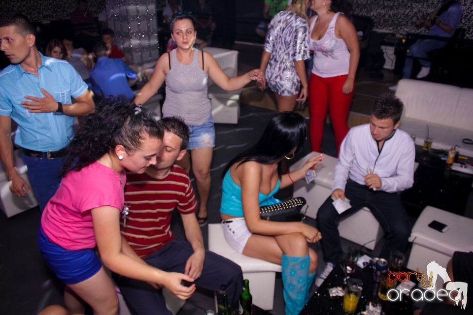 Pedro de la Oradea în Club Life, 