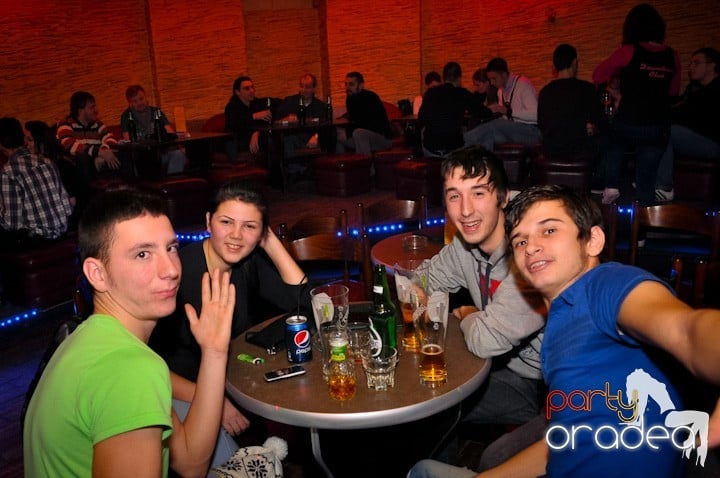 Petrecem cu Downtown, 