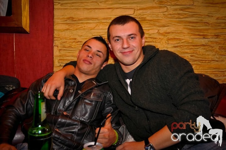 Petrecem cu Downtown, 