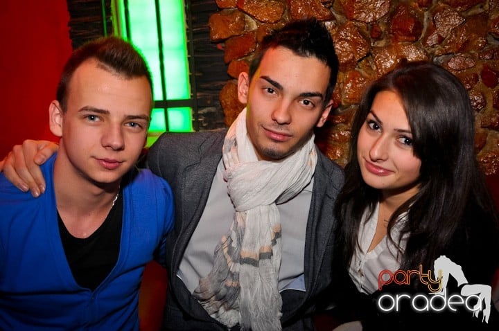 Petrecem cu Downtown, 