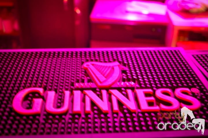 Petrecem cu Downtown, 