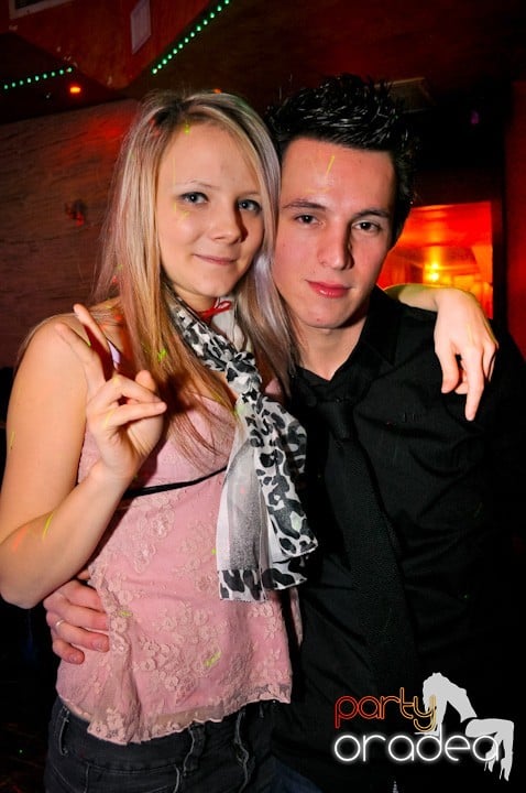 Petrecem cu Downtown, 