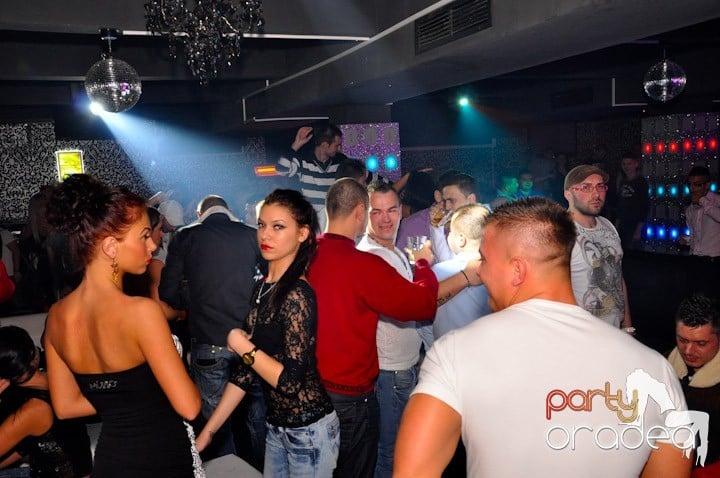 Petrecem până dimineaţa cu Blaga,