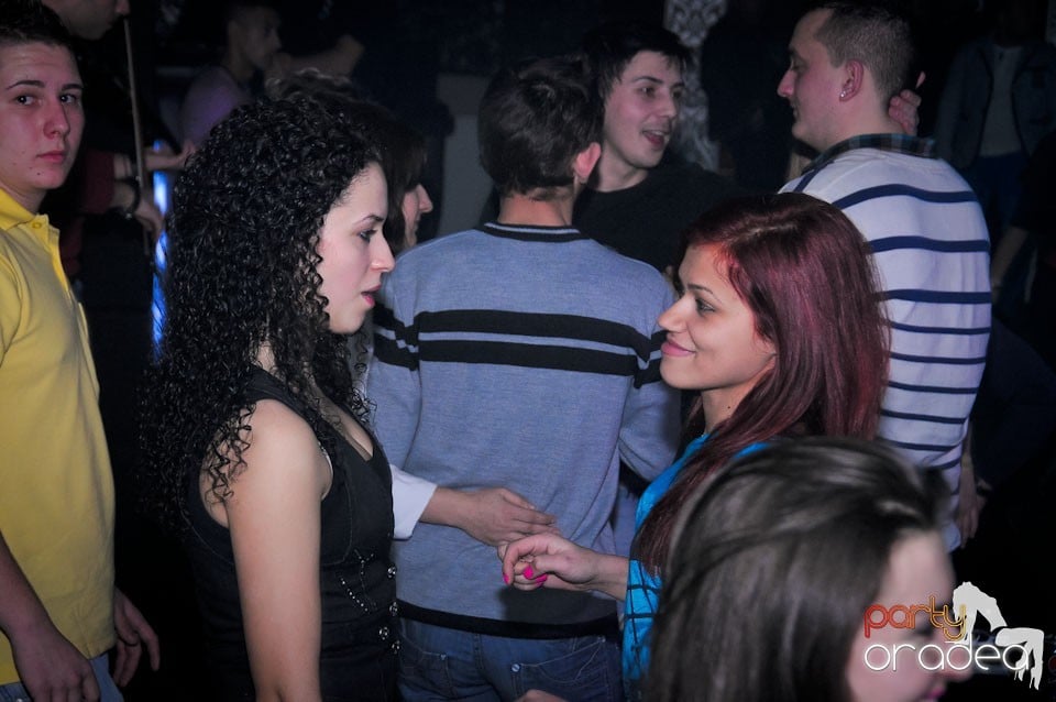 Petrecem până dimineaţa în Life,