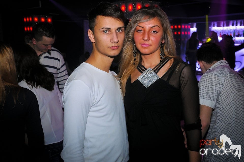 Petrecem până dimineaţa în Life,