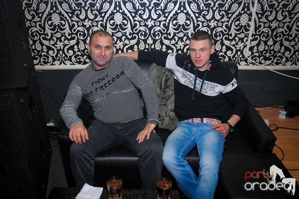 Petrecem până dimineaţa în Life,