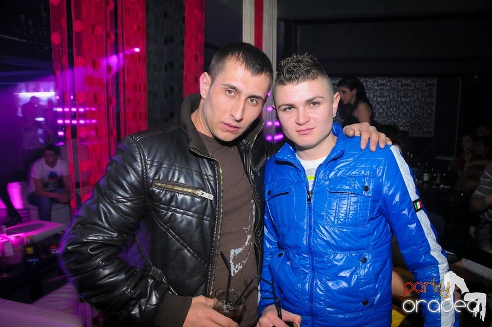 Petrecem până dimineaţa în Life,