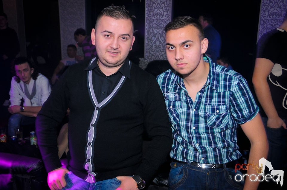 Petrecem până dimineaţa în Life,