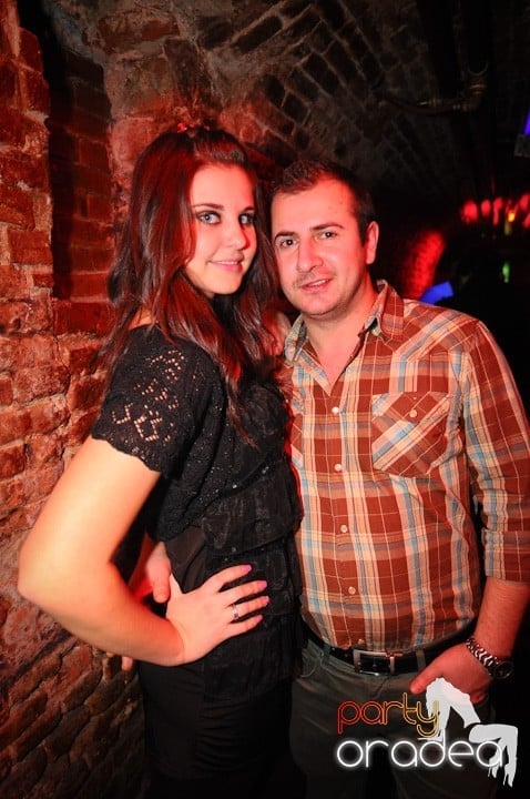 Petrecem toată noaptea, 