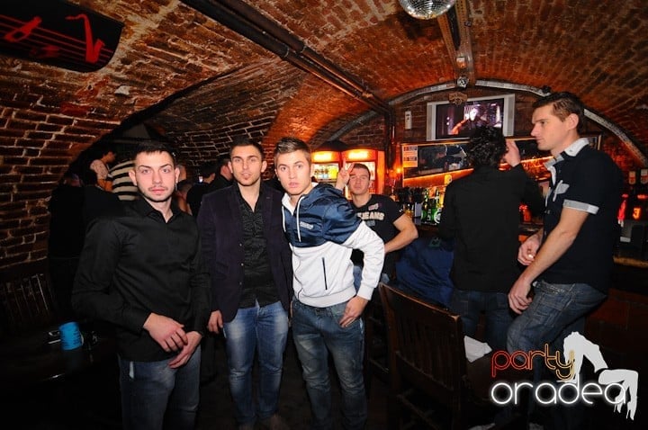 Petrecem toată noaptea, 