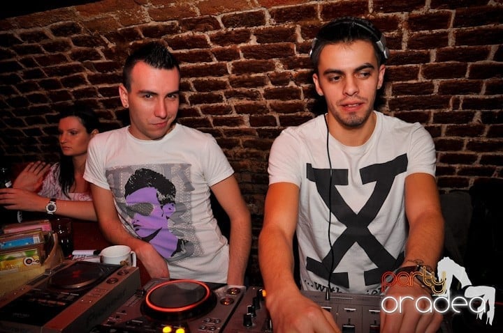 Petrecem toată noaptea, 