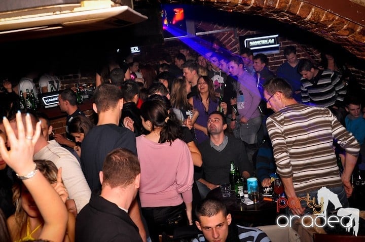 Petrecem toată noaptea, 