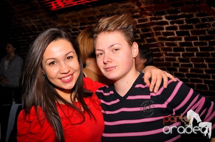 Petrecem toată noaptea, 