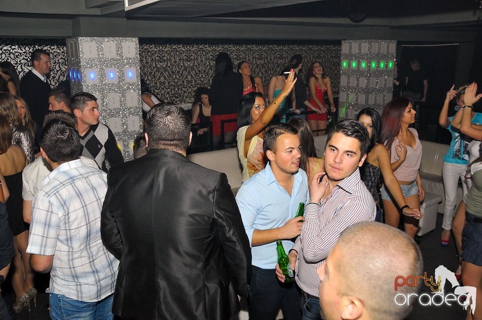 Petrecere alături de Blaga de la Oradea, 