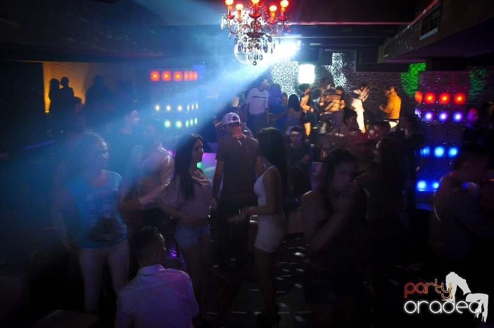 Petrecere alături de Blaga de la Oradea, 