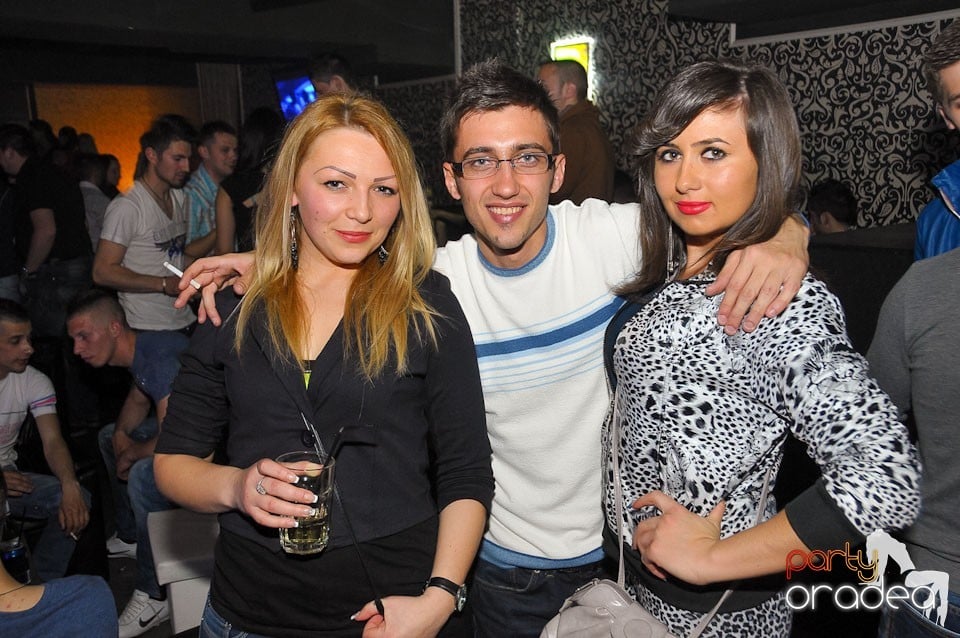 Petrecere alături de Blaga de la Oradea, 