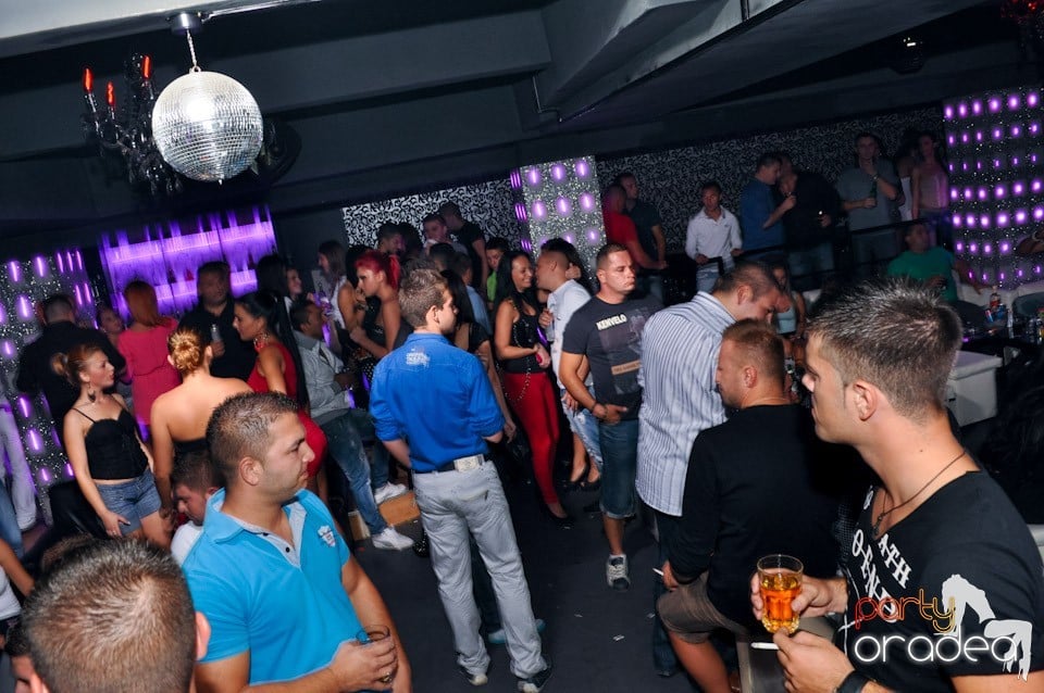 Petrecere alături de Blaga, 